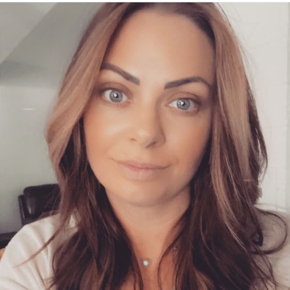 Meet your Posher, Emily - Picture 1 of 1